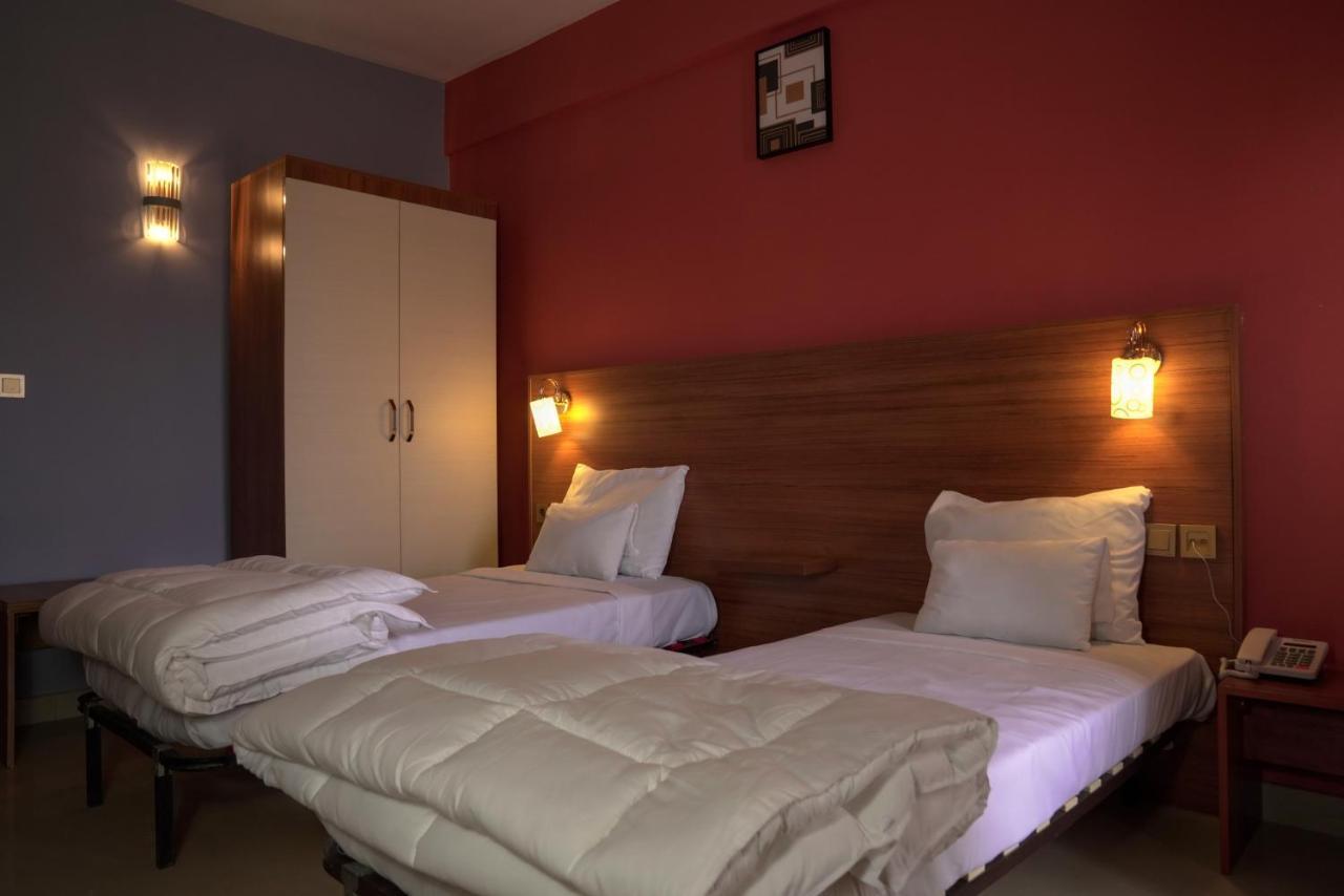 Dialali Hotel นูแอกชอต ภายนอก รูปภาพ